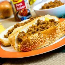 Hot Dog con queso y chile Hot Dog con queso y chile