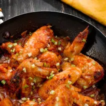 Alitas asadas en salsa de tomate Alitas asadas en salsa de tomate